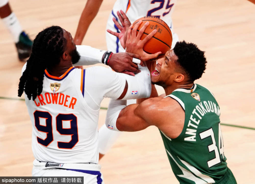 关于雄鹿双塔组合大放异彩，联手取得一场胜利的信息