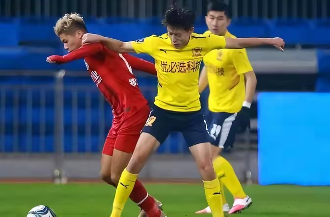 开云体育官网-职业足球联赛最新动态:外援表现出色,球队豪取三分的简单介绍