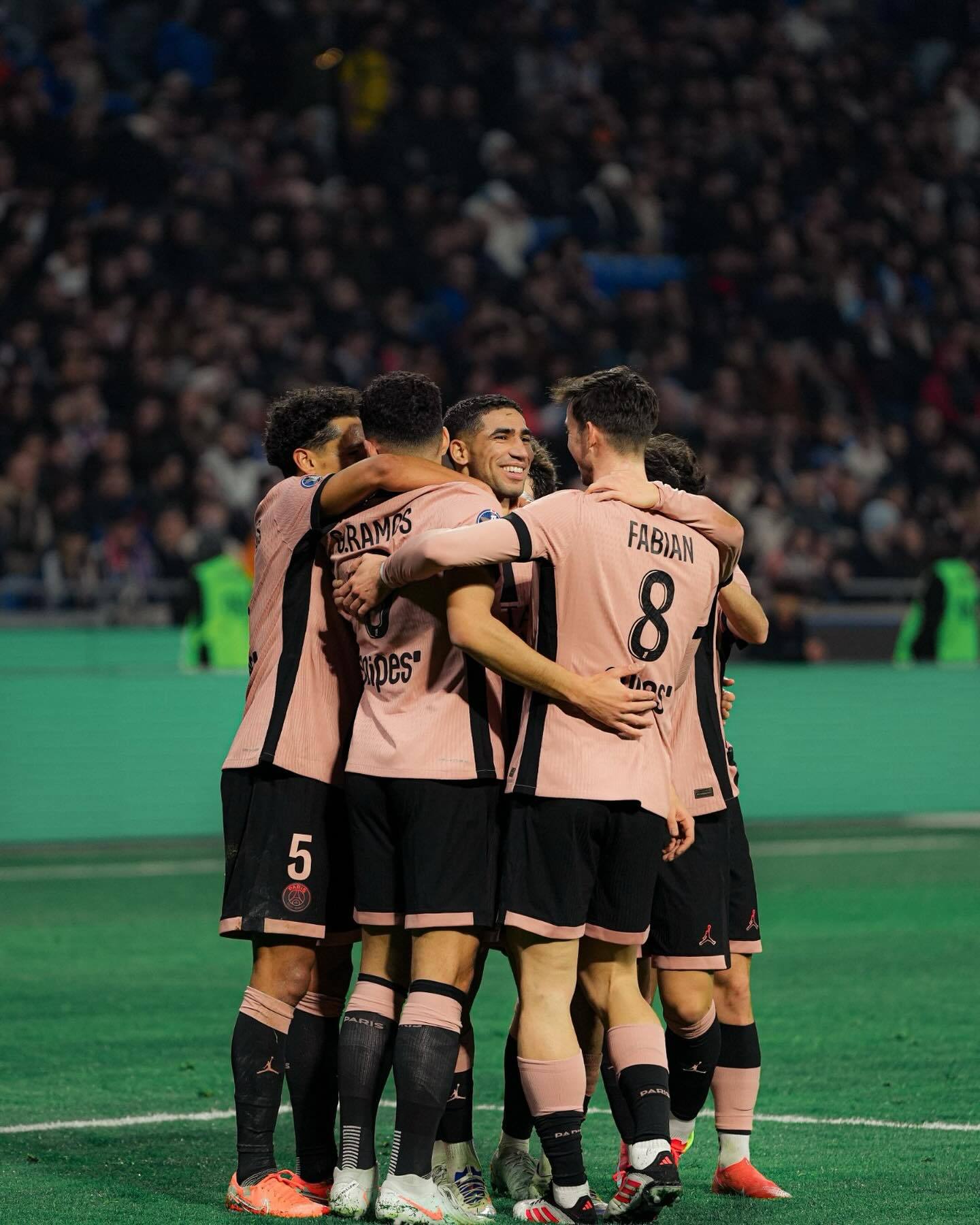 利物浦淘汰对手，晋级欧洲足坛殿堂