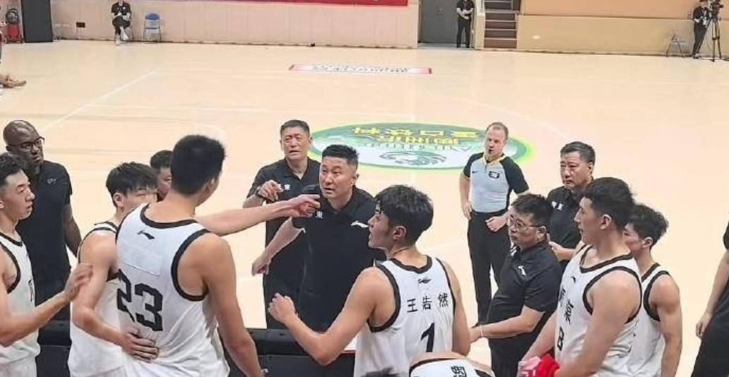 CBA赛后采访曝光，内幕引发热议的简单介绍