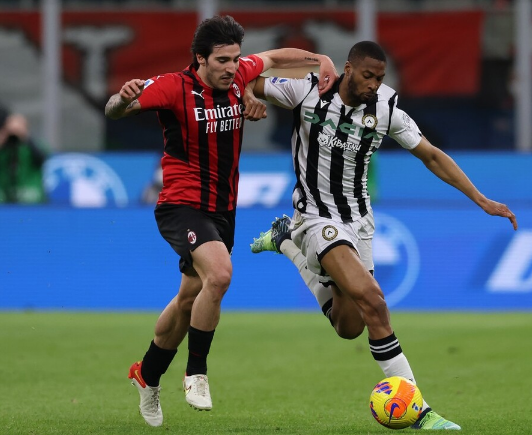 开云体育app-奥地利绝杀AC米兰,奥亚尔萨瓦尔状态火热的简单介绍