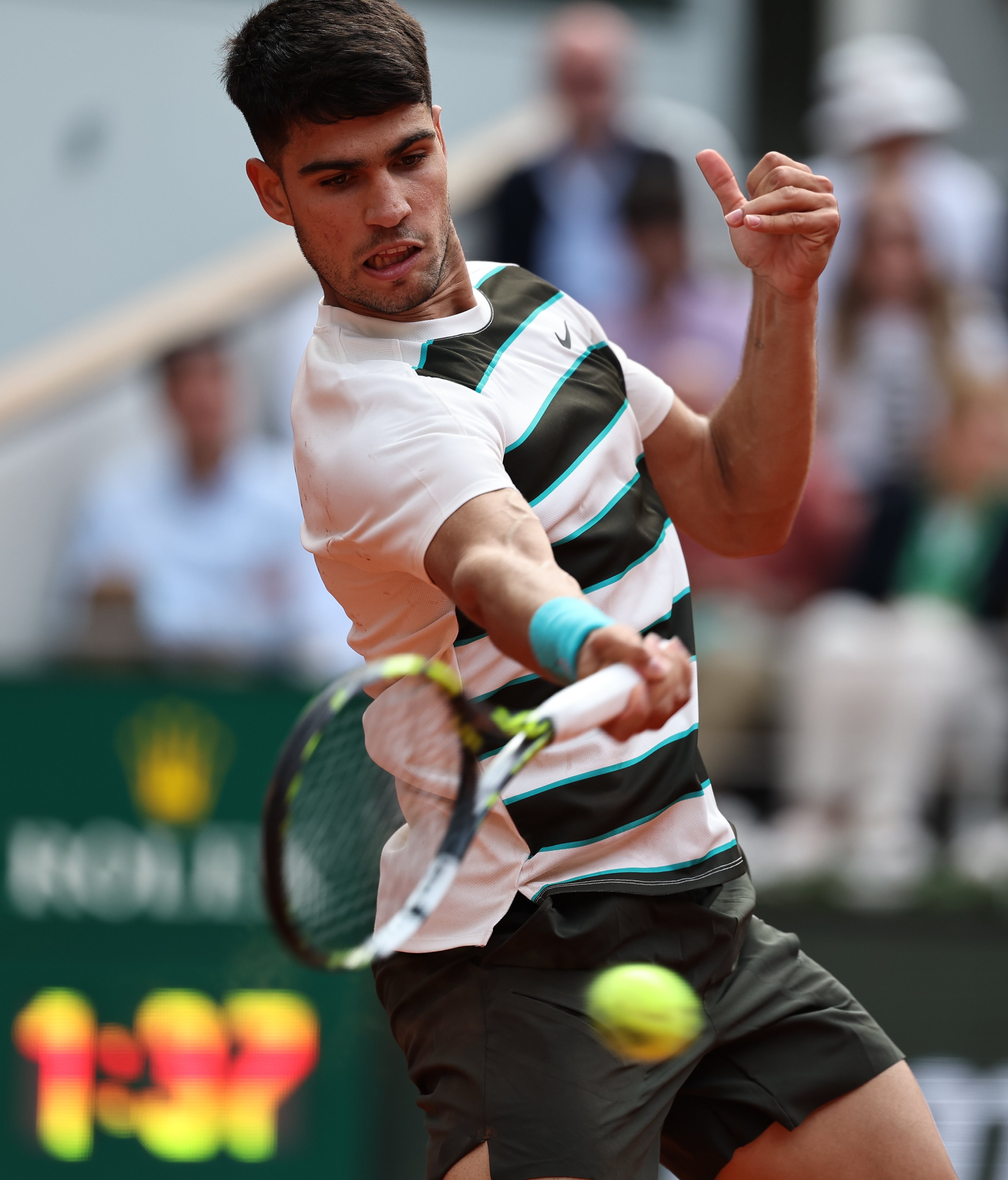 开云体育登录-包含拉沃尔杯完胜法网，阿尔卡拉斯扛起全队的词条