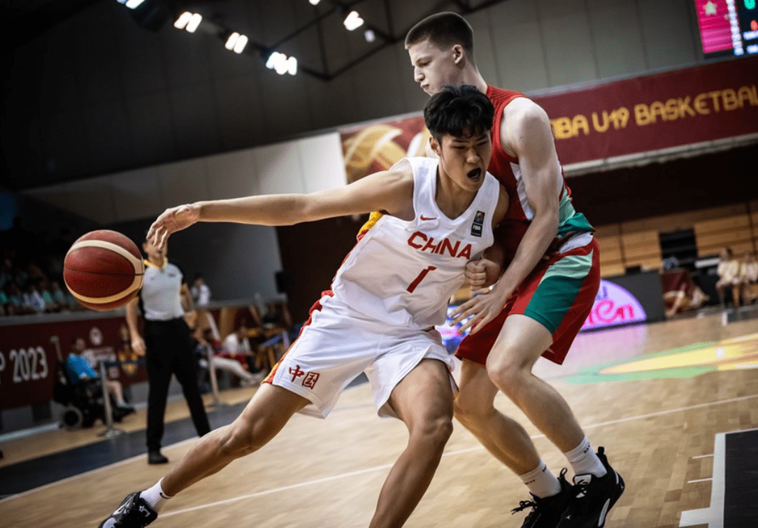 开云体育入口-中国队力克德国队，辛杜点燃赛场