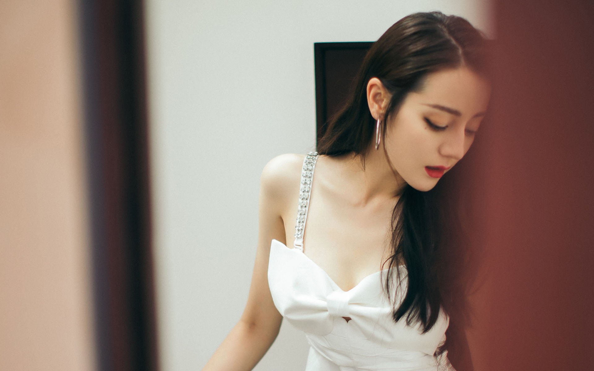 开云体育在线-不是天生核心,而是必须争胜,巴雷拉如何用唯一性的丝线编织欧冠之夜