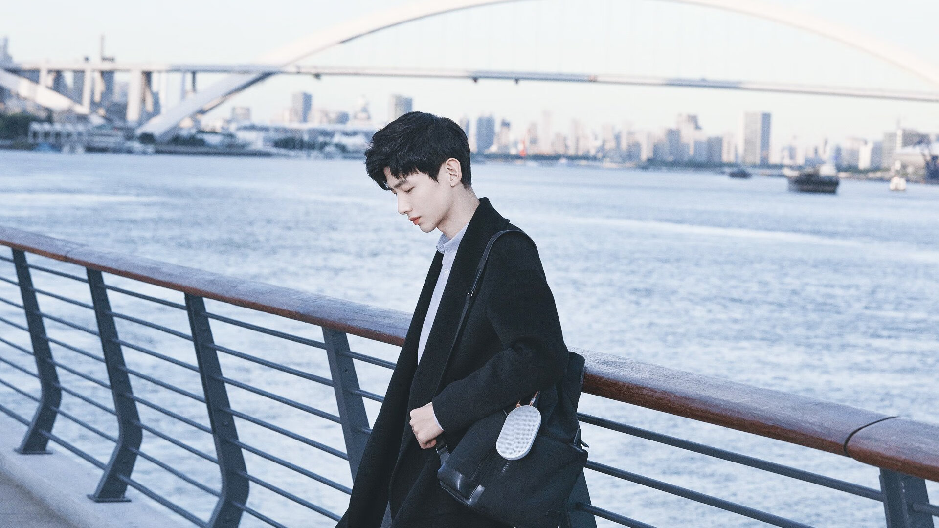 开云体育中国-绿茵场上的外交角力，当拉什福德的爆发隐喻芬兰的强势挤压