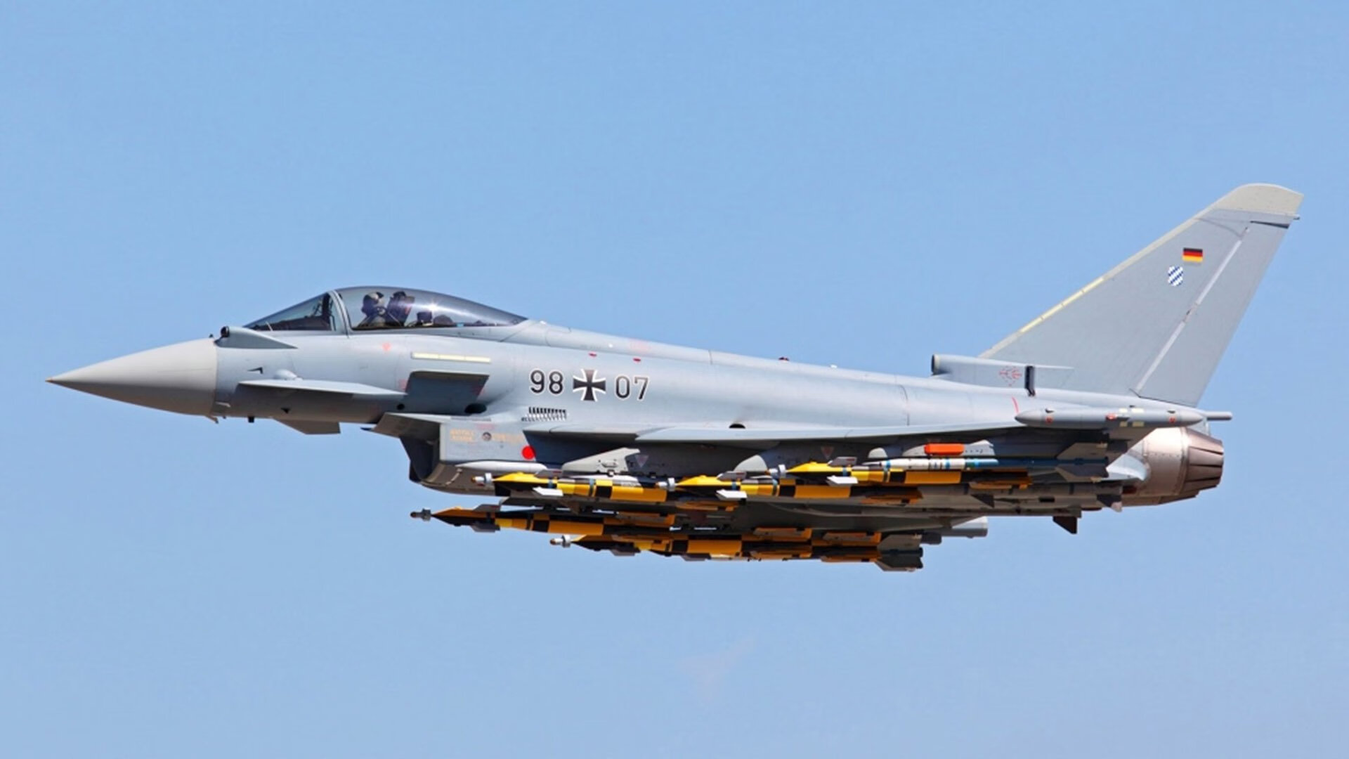 绿茵与硬木，欧冠式强度下的湖人歼灭战