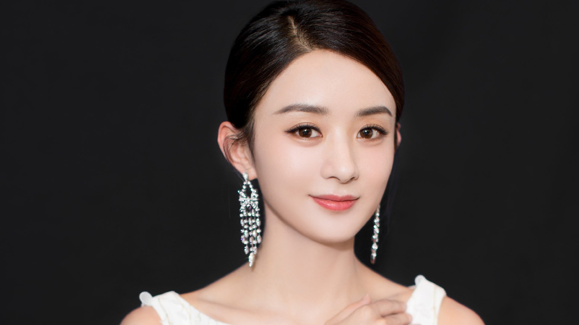 开云APP-无常之巅，2026世界杯F组生死战，瑞士铁血铸奇迹，莱万孤星耀天下
